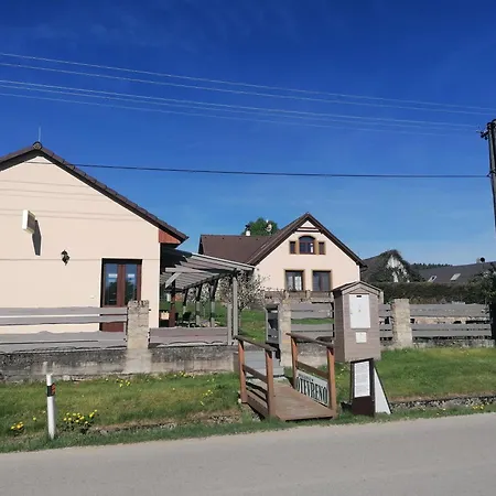 2 U Kostela, Sedlo * Číměř