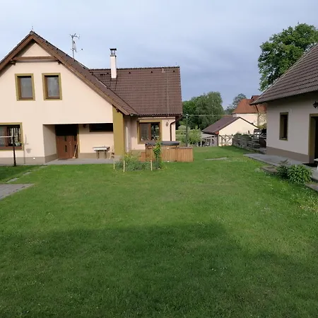 2 U Kostela, Sedlo Apartman *